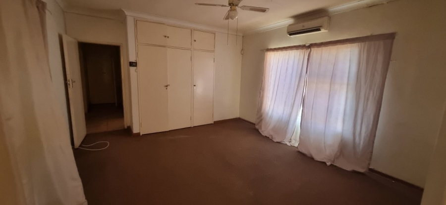 5 Bedroom Property for Sale in Krokodildrift A H North West